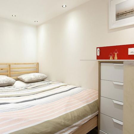 Appartement Petits Champs Paris Room photo